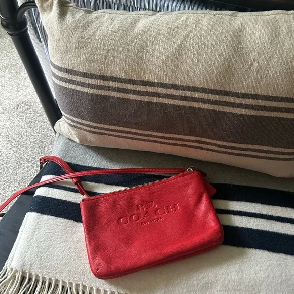 Coach Red Crossbody Bag Sleek Modern Design - Picture 3 of 15